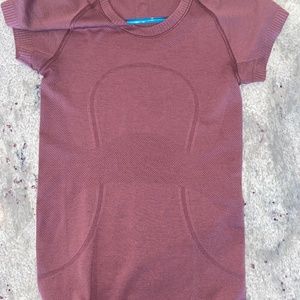 LULULEMON SHORT SLEEVE SWIFTLY TECH SIZE 4